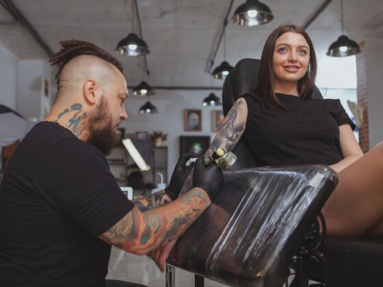 Tattoo Myths That Slow You Down: What Really Matters in Aftercare